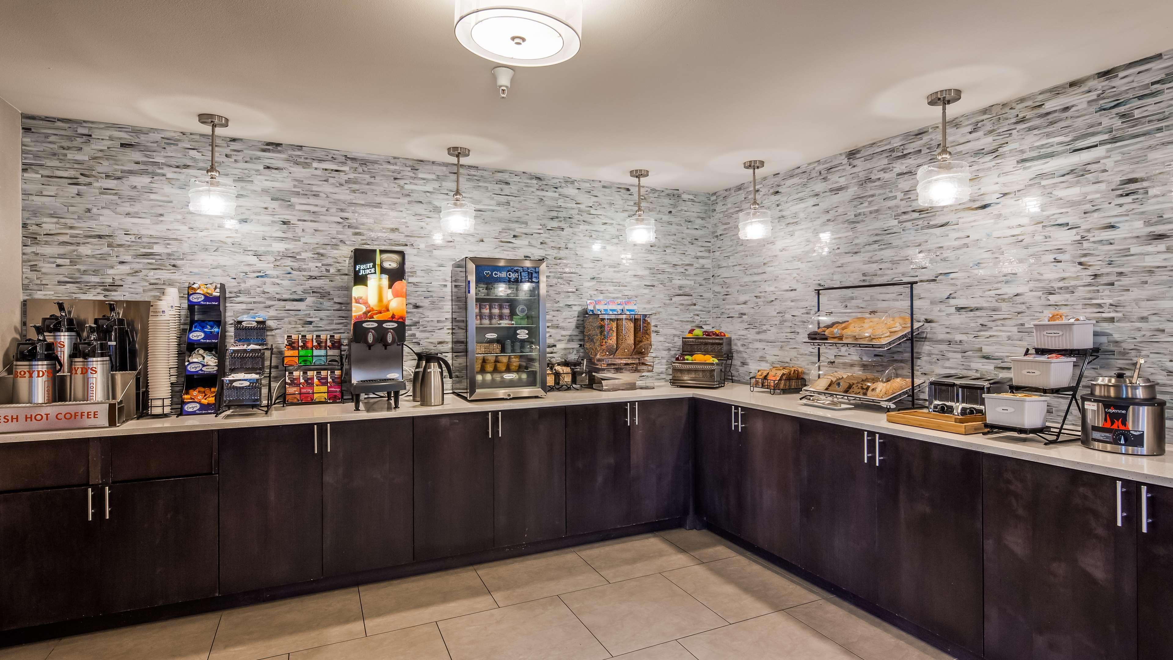 Best Western Plus Wenatchee Downtown Hotel Ngoại thất bức ảnh