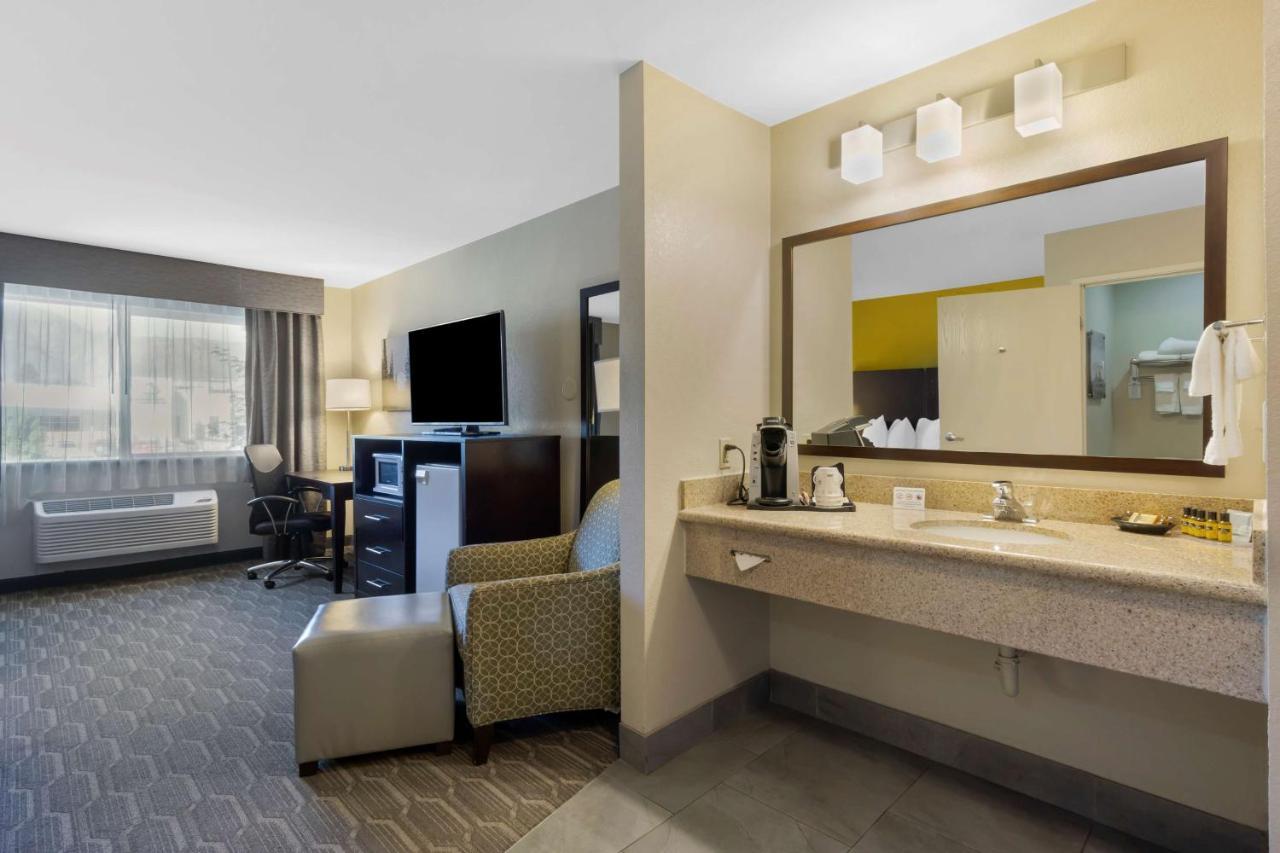Best Western Plus Wenatchee Downtown Hotel Ngoại thất bức ảnh